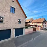 Maison Village, Proche Aeroport Strasbourg Entzheim , Ideale Deplacement Professionnel