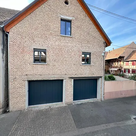 Maison Village, Proche Aeroport Strasbourg Entzheim , Ideale Deplacement Professionnel Holiday home *