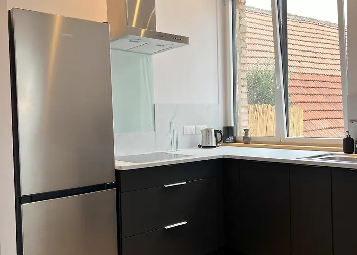 Hébergement de vacances Maison Village, Proche Zone D'activités, Idéale Déplacement Professionnel